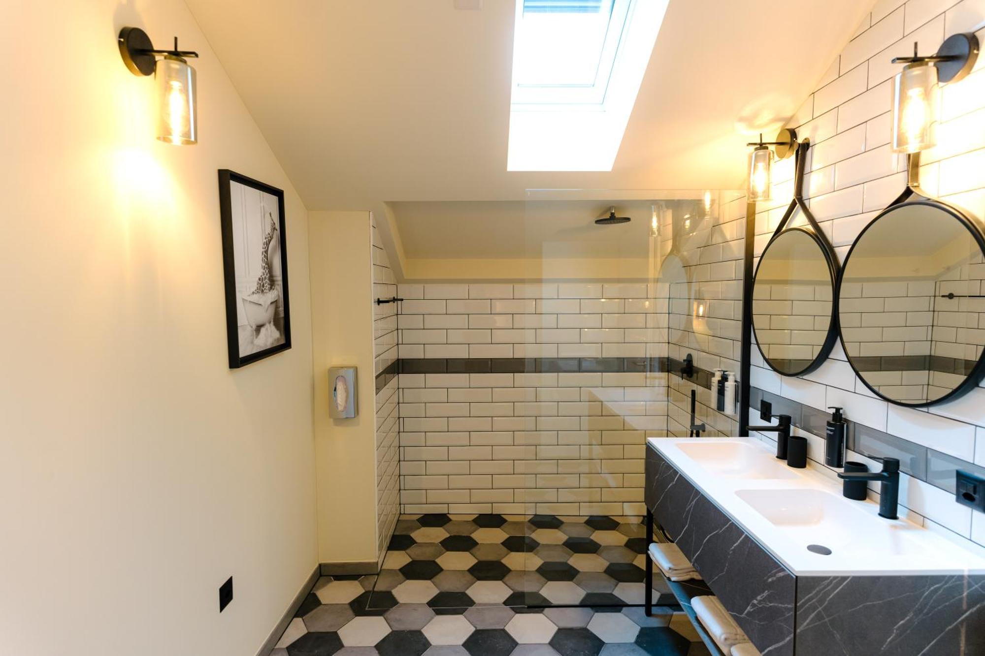 Seven Town House Boutique Hotel Locarno Exterior photo