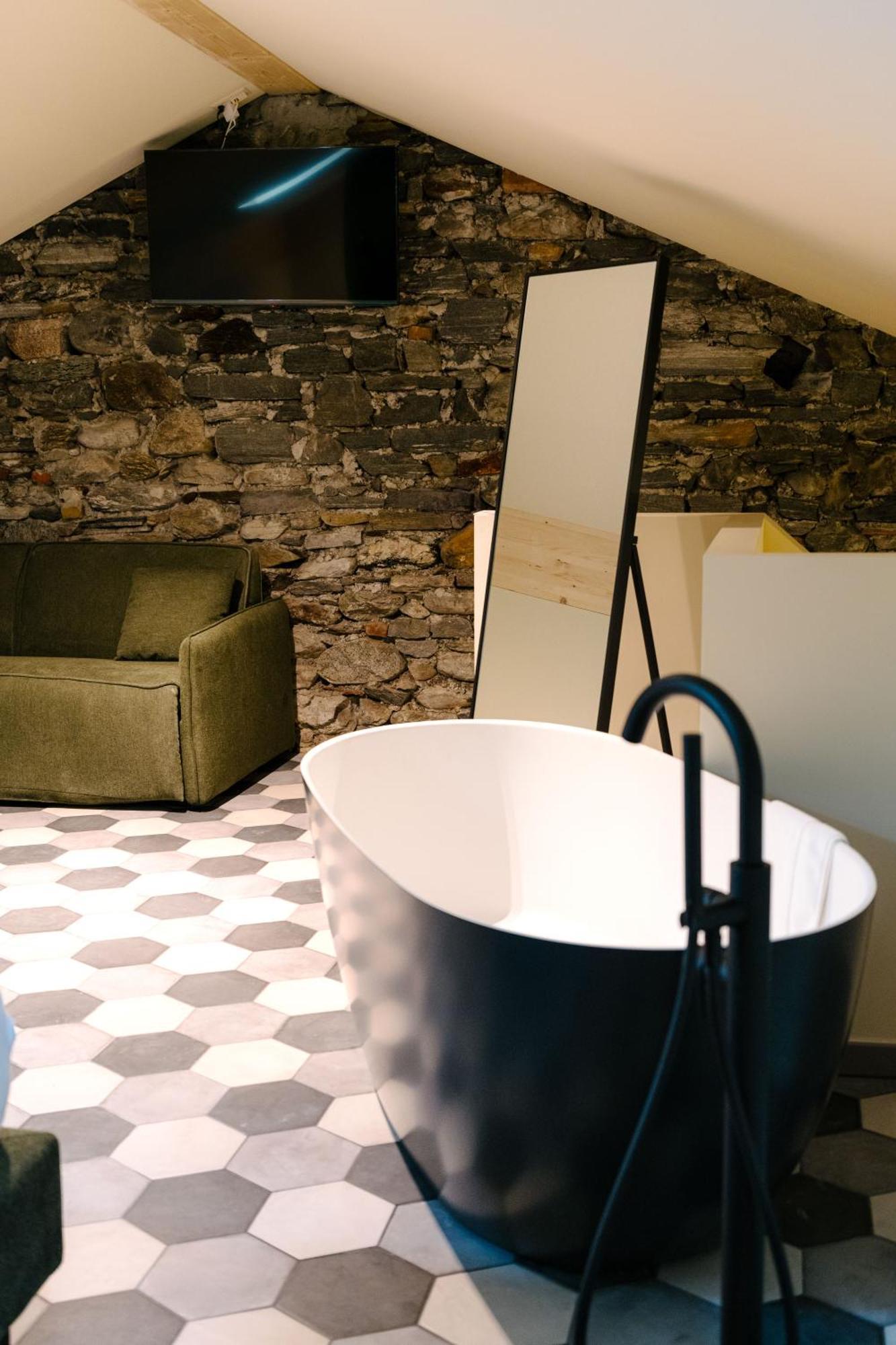 Seven Town House Boutique Hotel Locarno Exterior photo